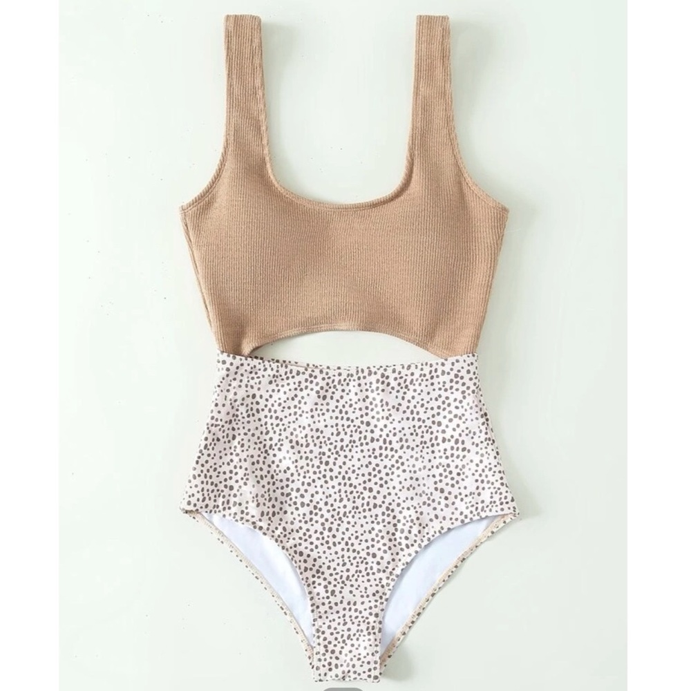 New One piece cut out bathing suit
